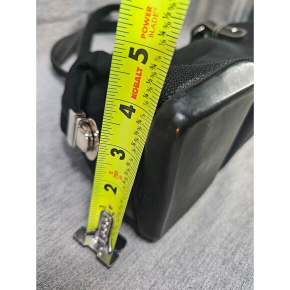 The Sak Black Rectangular woven shoulder bag with floral print liner - Picture 11 of 11